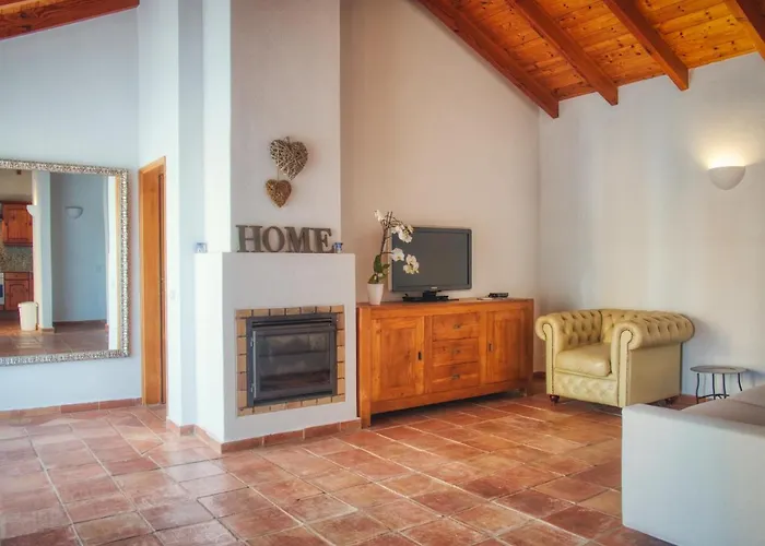 Moonshine Πανσιόν 4*