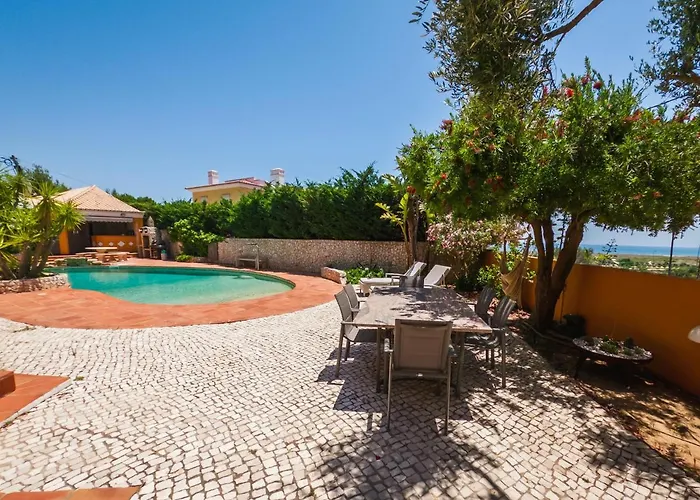 Moonshine Πανσιόν