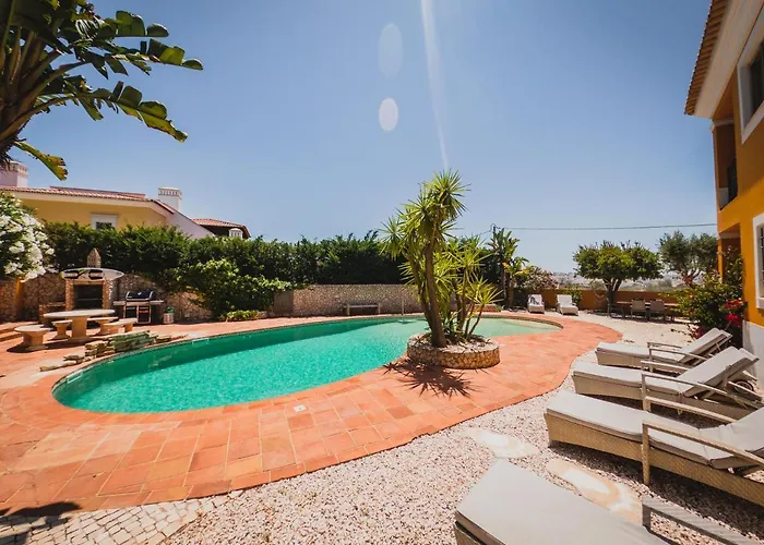 Moonshine Πανσιόν 4*