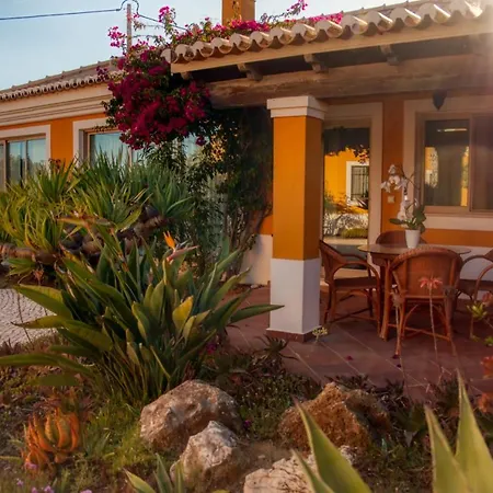 Moonshine With Private And Private Vendégház Lagos