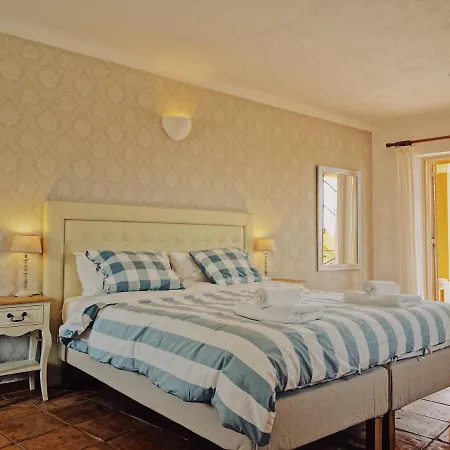 Moonshine With Private And Private Vendégház Lagos