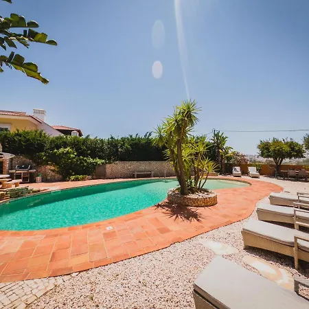 Moonshine With Private And Private Vendégház 4*