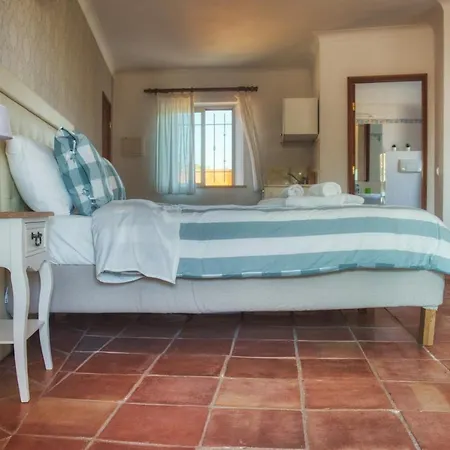 Gæstehus Moonshine With Private And Private