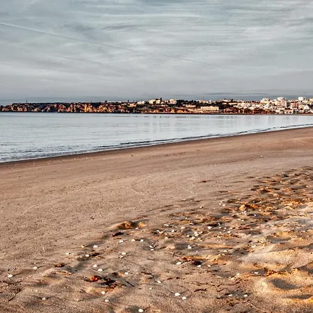 Moonshine With Private And Private Gæstehus 4*