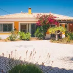 בית הארחה Moonshine לאגוּ‏ש